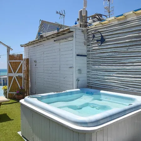 Lovely In With House Sea View Поццалло