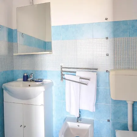 Апартаменты Lovely In With House Sea View *